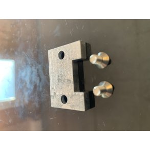 Bagplade for knivhus